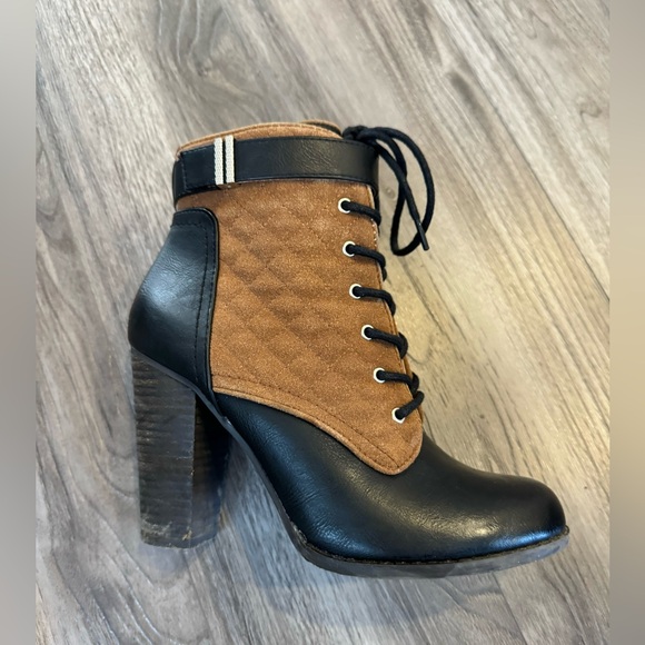 Call it Spring Boots size 8 - Picture 9 of 13